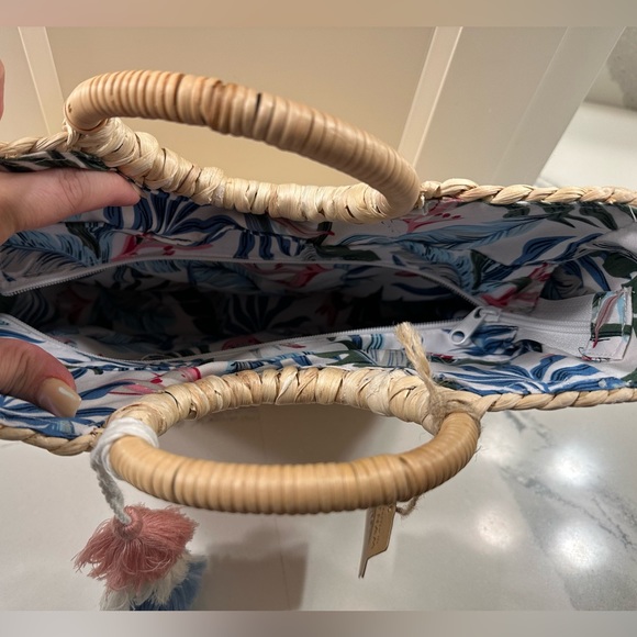 Rectangular Rattan Handbag - Picture 2 of 3